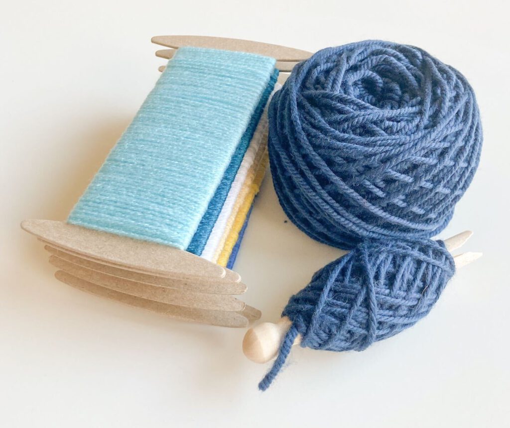 Wind Yarn with Me - Knitandnote